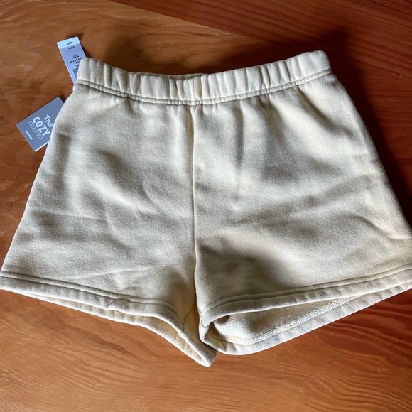 Tna Hi Rise Cozy Shorts XS NWT 3 inch - Picture 3 of 5